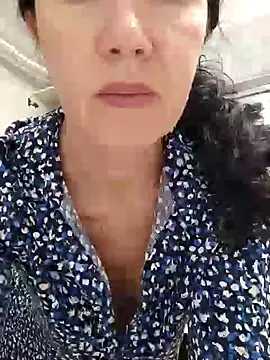 Snapshot of SweetBerryBella chatting on January 20, 2025, 12:39 pm SweetBerryBella online show from January 20, 2025, 12:39 pm