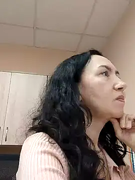 Snapshot of SweetBerryBella chatting on January 30, 2025, 6:13 am SweetBerryBella online show from January 30, 2025, 6:13 am