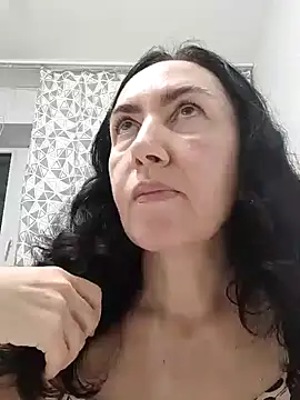 Snapshot of SweetBerryBella chatting on February 9, 2025, 5:22 pm SweetBerryBella online show from February 9, 2025, 5:22 pm