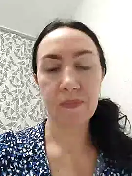 Snapshot of SweetBerryBella chatting on February 17, 2025, 1:00 pm SweetBerryBella online show from February 17, 2025, 1:00 pm