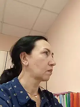 Snapshot of SweetBerryBella chatting on February 7, 2025, 10:50 am SweetBerryBella online show from February 7, 2025, 10:50 am