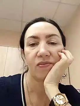 Snapshot of SweetBerryBella chatting on January 20, 2025, 6:10 am SweetBerryBella online show from January 20, 2025, 6:10 am