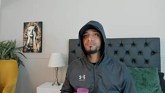 Robin Rief online show from October 15, 2025, 3:16 am