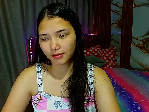 alissonwinx online show from July 9, 2026, 7:13 pm