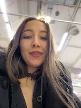 Snapshot of VelvetVixenI chatting on January 17, 2026, 4:43 pm VelvetVixenI online show from January 17, 2026, 4:43 pm