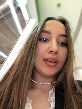 VelvetVixenI online show from April 12, 2026, 5:05 pm