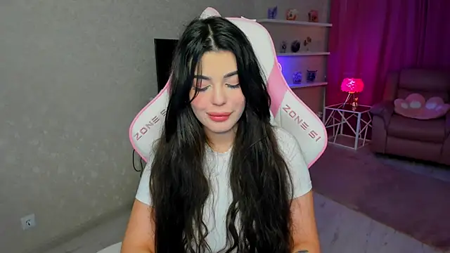 AlluringAriel online show from April 16, 2026, 11:22 am