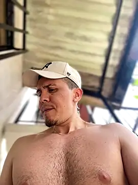 adam-rivera online show from September 19, 2025, 3:16 pm