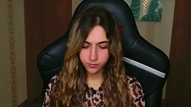 Teresa Stane online show from September 22, 2025, 5:24 am