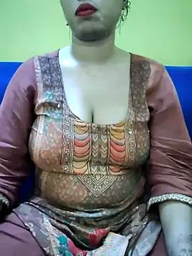 Haniya-143 online show from September 15, 2025, 1:33 pm