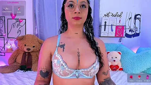 Mari Sweett online show from March 25, 2026, 8:30 pm