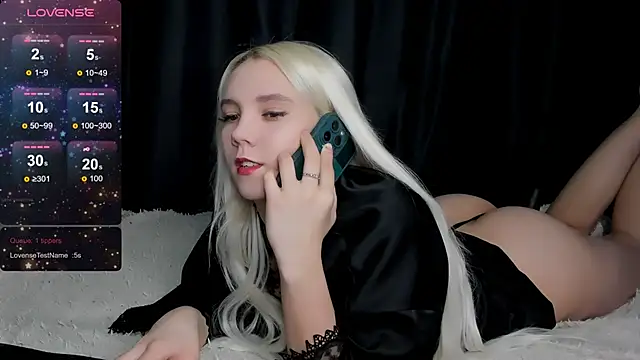 Snapshot of LadyHottCum chatting on February 25, 2025, 9:37 pm LadyHottCum online show from February 25, 2025, 9:37 pm