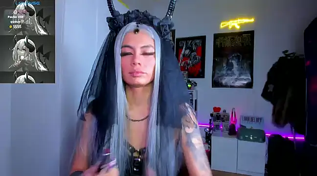 Snapshot of _sakae_ chatting on January 24, 2025, 9:37 pm sakae online show from January 24, 2025, 9:37 pm