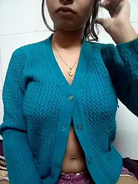 Snapshot of Alina_398 chatting on January 8, 2025, 6:09 pm Alina 398 online show from January 8, 2025, 6:09 pm