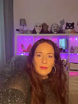 Engel mia online show from October 24, 2025, 3:44 pm