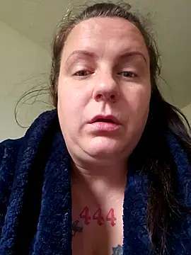 PeakabumPromo online show from November 27, 2025, 3:56 pm