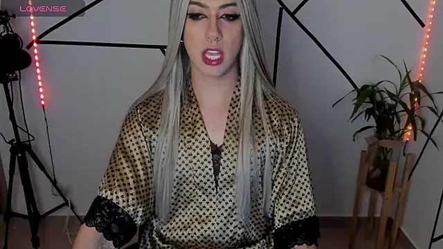 ashley sans2000 online show from September 10, 2025, 7:18 am