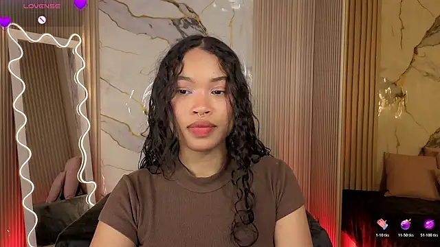 Snapshot of penelope_tay1 chatting on April 6, 2026, 3:24 am penelope tay1 online show from April 6, 2026, 3:24 am