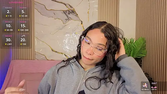 Snapshot of penelope_tay1 chatting on March 10, 2026, 3:43 am penelope tay1 online show from March 10, 2026, 3:43 am