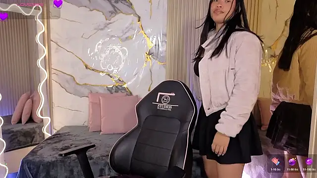 Snapshot of penelope_tay1 chatting on March 22, 2026, 3:32 am penelope tay1 online show from March 22, 2026, 3:32 am