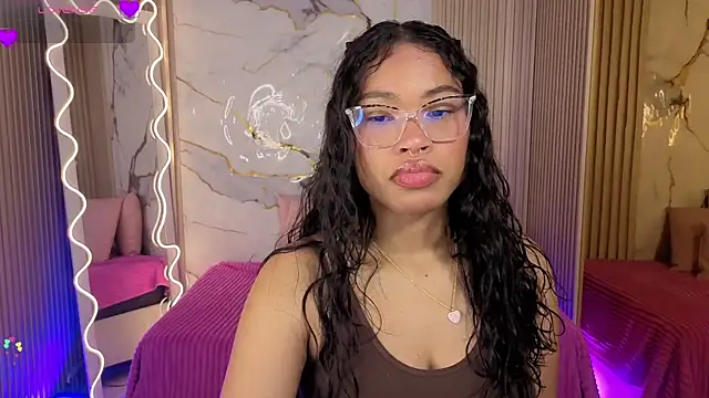 Snapshot of penelope_tay1 chatting on April 10, 2026, 3:13 am penelope tay1 online show from April 10, 2026, 3:13 am