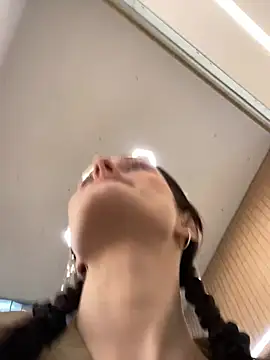 Mia Mia M online show from April 14, 2026, 4:01 pm