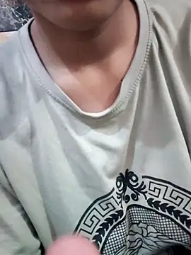 Snapshot of Babby_girl08 chatting on October 29, 2025, 3:38 am Babby girl08 online show from October 29, 2025, 3:38 am