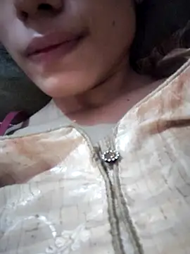 Snapshot of Babby_girl08 chatting on October 27, 2025, 6:03 am Babby girl08 online show from October 27, 2025, 6:03 am