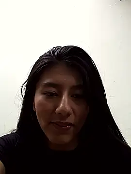 CarlaAlvez online show from January 8, 2026, 9:43 pm