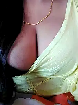 Snapshot of hot-bhabiji chatting on January 11, 2025, 8:22 am hot-bhabiji online show from January 11, 2025, 8:22 am