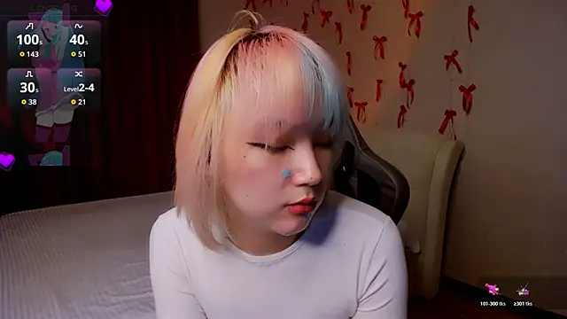 Milla Aheo online show from April 11, 2026, 1:04 pm