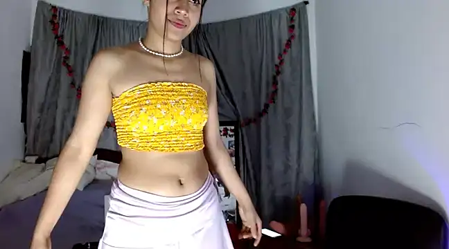 Snapshot of brihanna_lena chatting on March 6, 2025, 6:19 am brihanna lena online show from March 6, 2025, 6:19 am