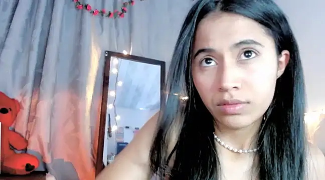 Snapshot of brihanna_lena chatting on January 23, 2025, 3:58 am brihanna lena online show from January 23, 2025, 3:58 am