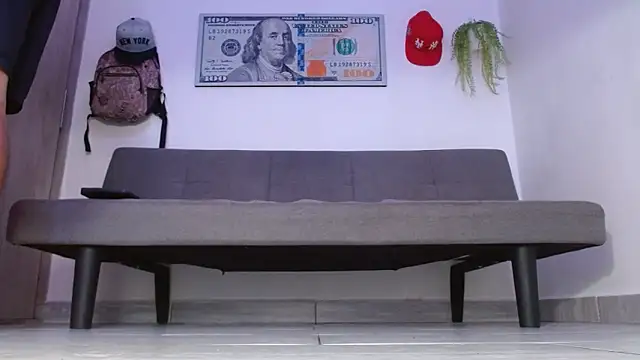 Snapshot of boss_of_cash chatting on April 1, 2026, 4:15 pm boss of cash online show from April 1, 2026, 4:15 pm