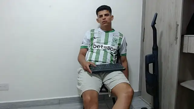 Snapshot of boss_of_cash chatting on March 30, 2026, 3:08 am boss of cash online show from March 30, 2026, 3:08 am