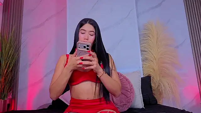 Chlooee   online show from July 15, 2026, 2:07 am