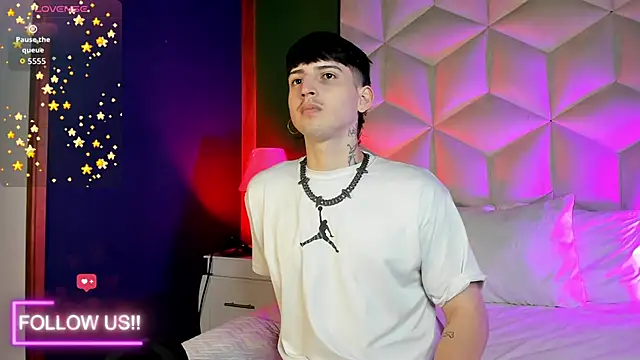 Snapshot of sett_and_gwen chatting on November 19, 2025, 3:50 am sett and gwen online show from November 19, 2025, 3:50 am