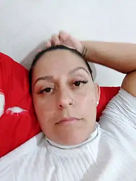 baixinhaloira online show from January 23, 2025, 2:33 am