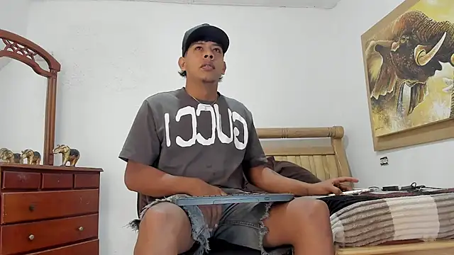 Snapshot of mr_stiven_ chatting on March 5, 2026, 3:25 am mr stiven online show from March 5, 2026, 3:25 am