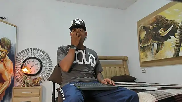 Snapshot of mr_stiven_ chatting on April 16, 2026, 3:29 am mr stiven online show from April 16, 2026, 3:29 am