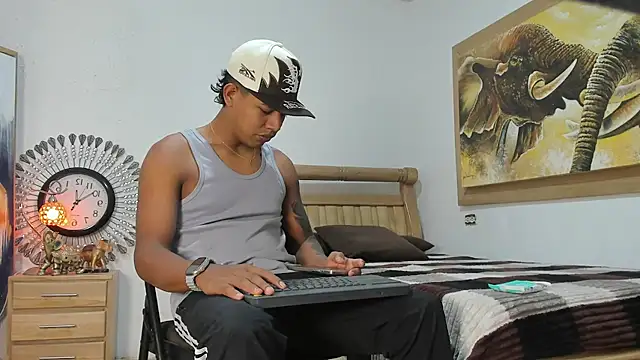 Snapshot of mr_stiven_ chatting on April 17, 2026, 2:58 am mr stiven online show from April 17, 2026, 2:58 am