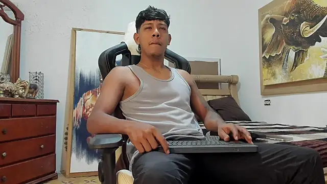 Snapshot of mr_stiven_ chatting on March 11, 2026, 7:52 pm mr stiven online show from March 11, 2026, 7:52 pm