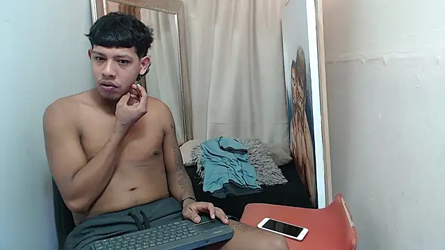 Snapshot of mr_stiven_ chatting on November 15, 2025, 3:10 am mr stiven online show from November 15, 2025, 3:10 am