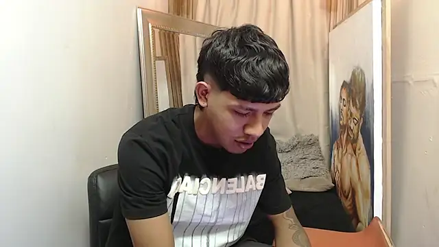 Snapshot of mr_stiven_ chatting on November 22, 2025, 4:33 am mr stiven online show from November 22, 2025, 4:33 am