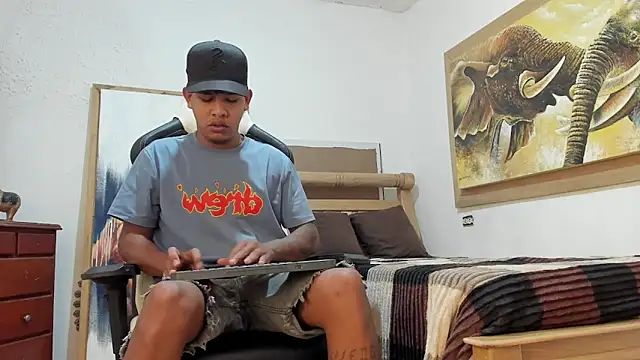 Snapshot of mr_stiven_ chatting on March 18, 2026, 3:42 am mr stiven online show from March 18, 2026, 3:42 am