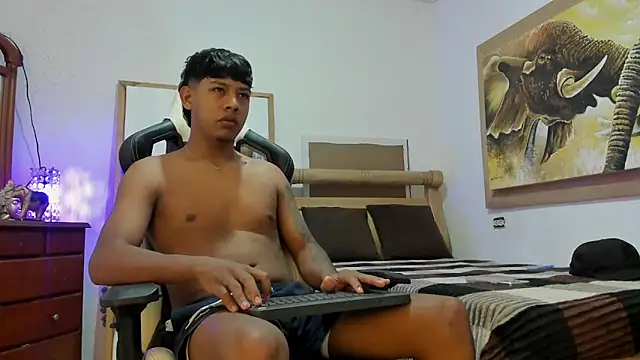 Snapshot of mr_stiven_ chatting on March 13, 2026, 3:11 am mr stiven online show from March 13, 2026, 3:11 am