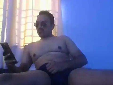 Snapshot of farhaanmacho chatting on March 4, 2026, 10:45 am farhaanmacho online show from March 4, 2026, 10:45 am