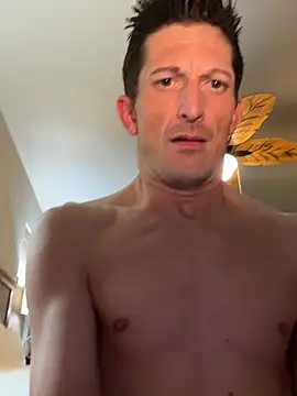 Snapshot of Texascoastedger chatting on April 4, 2026, 7:59 am Texascoastedger online show from April 4, 2026, 7:59 am