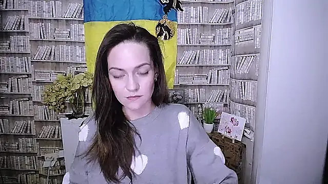 Lina Star S online show from October 28, 2025, 8:35 am