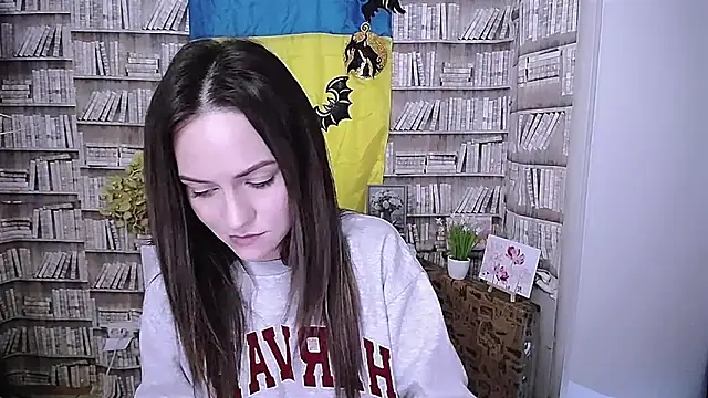 Lina Star S online show from October 26, 2025, 8:26 am